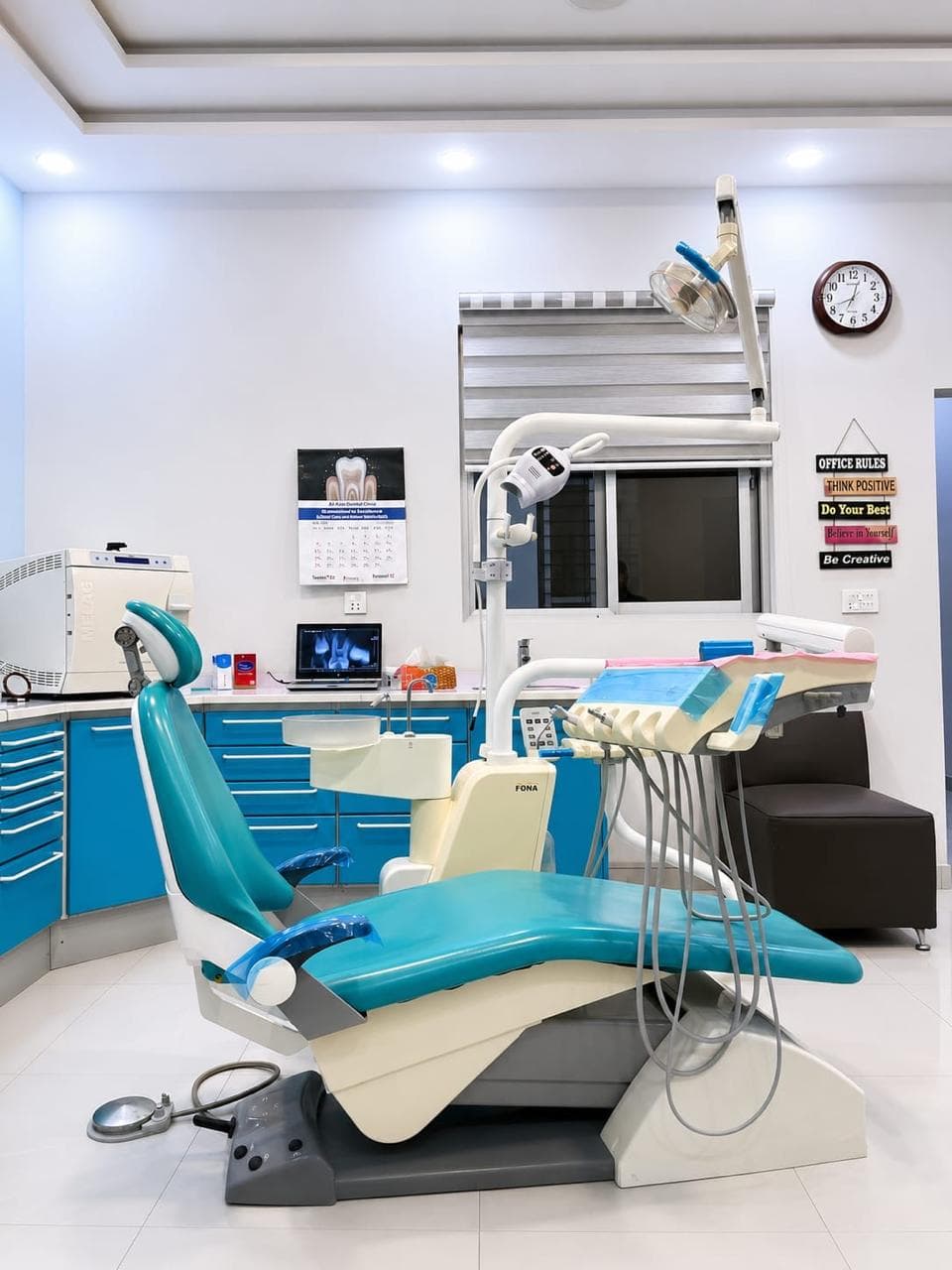 Treatment room at Al-Aziz Dental Clinic